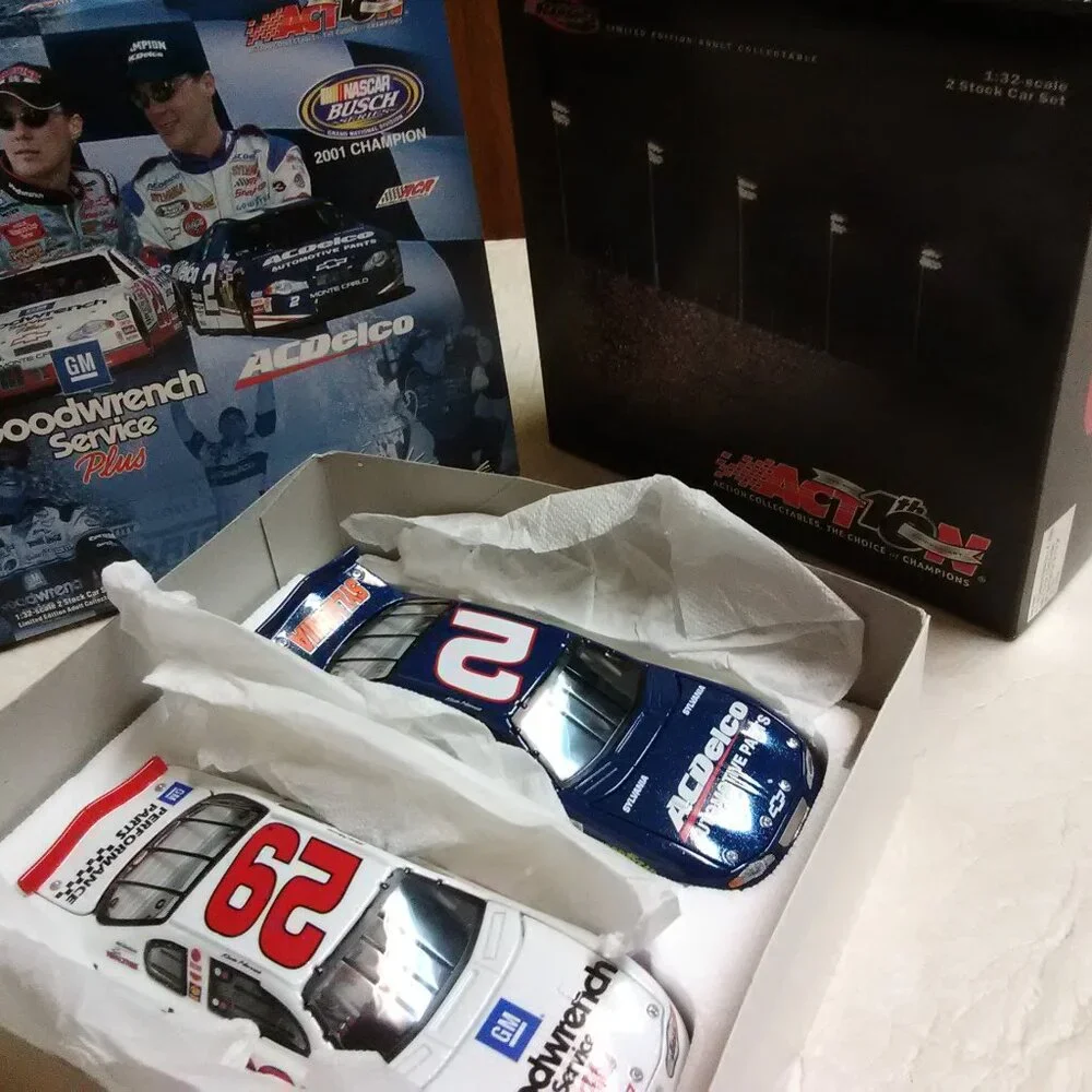 Kevin Harvick #29 Rookie Of The Year & #2 Busch Champion 1/32 Diecast 2 Car Set - Picture 1 of 10